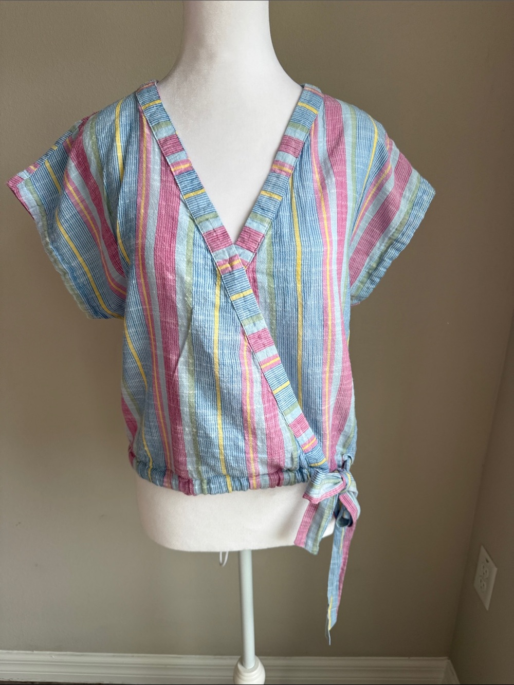 Sandy & Sid wrap front & tie blouse
